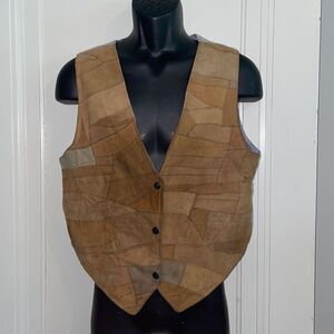 Vtg 70s tan suede patchwork snap up vest